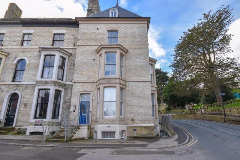 Sleepy Hollow Whitby Exterior photo